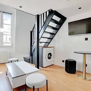  Apartment Charming With Ac -rue Des Archives- Le Marais